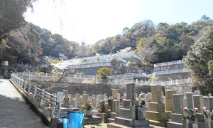 神戸市中央区にあるお墓、神戸市立追谷墓園