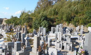 神戸市西区にある墓地、漆山墓地